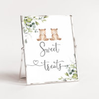 Eukalyptus-Zwillinge trägt Süßigkeiten und Leckere