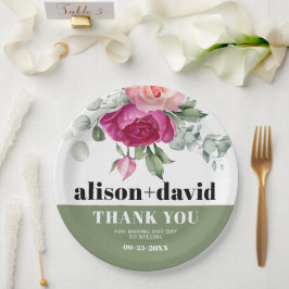 Eukalyptuszweige mit rosa Rosenblütenhochzeit Pappteller