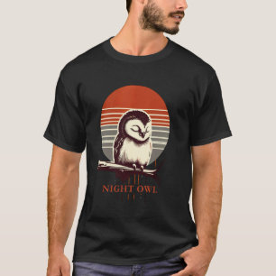 Eule auf einem Ast bei Vollmond - Vintage Retro Il T-Shirt