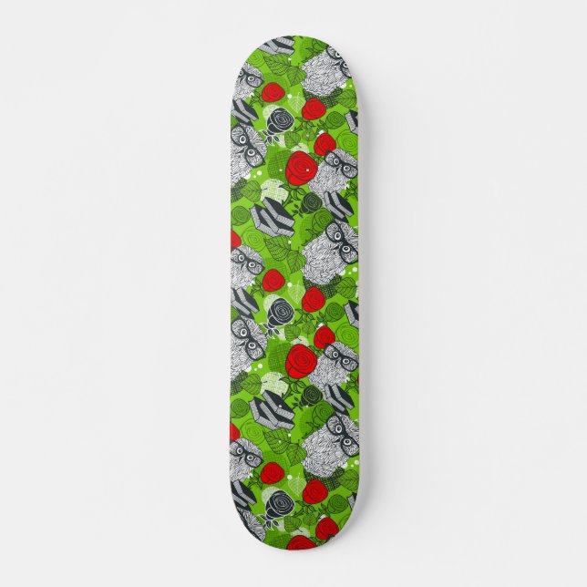 Eule in rote Rosen Skateboard (Vorne)