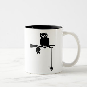 Eule-Schläger-Spinne gespenstisches Halloween Zweifarbige Tasse