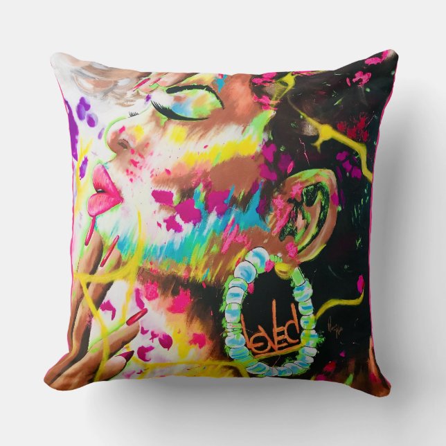 Euphoria - Throw Pillow Kissen (Vorderseite)