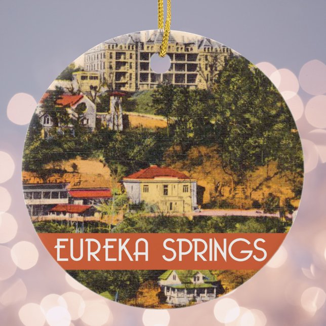 Eureka Springs, Arkansas Vintage Illustration Keramik Ornament (Von Creator hochgeladen)