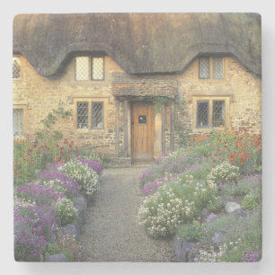 Europa, England, Chippenham. Frühes Morgenlicht Steinuntersetzer