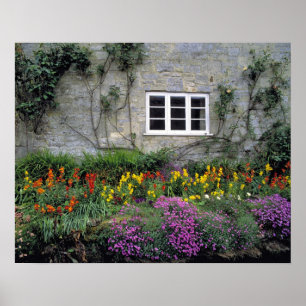 Europa, England, Teffont Magna. Blumen füllen Poster