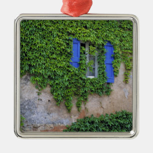 Europa, Frankreich, Lourmarin. Efeu Ornament Aus Metall