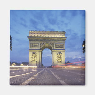 Europa, Frankreich, Paris. Arc de Triomphe aus der Magnet