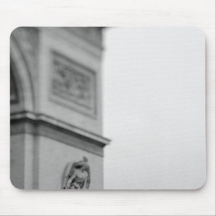 Europa, Frankreich, Paris. Arc de Triomphe und 2 Mousepad