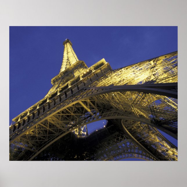 Europa, Frankreich, Paris, Eiffelturm, Abend 2 Poster (Vorne)