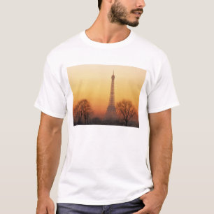 Europa, Frankreich, Paris. Eiffelturm (Mittelforma T-Shirt