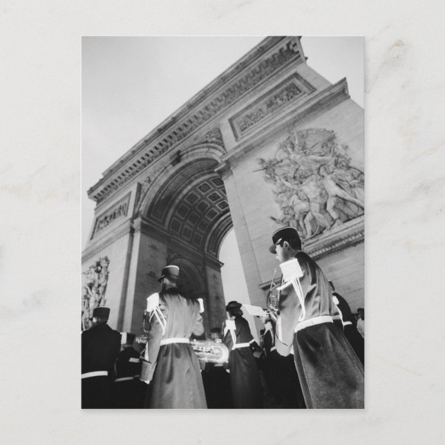 Europa, Frankreich, Paris Militärische Zeremonie a Postkarte (Vorderseite)