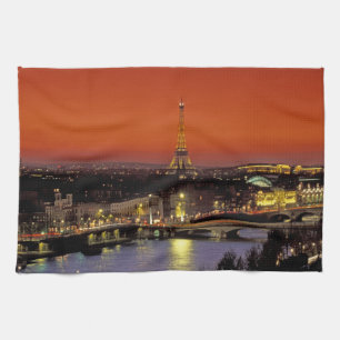 Europa, Frankreich, Paris. Sonnenuntergangsansicht Küchentuch