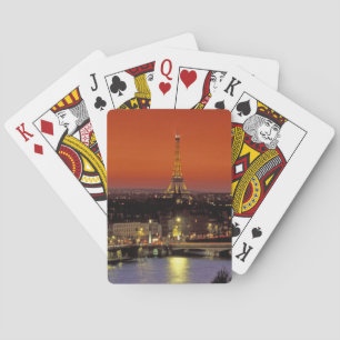 Europa, Frankreich, Paris. Sonnenuntergangsansicht Spielkarten