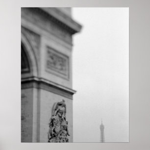 Europa, Frankreich, Paris Triumphbogen und 2 Poster