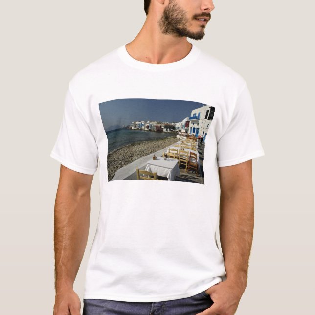 Europa, Griechenland, Mykonos. Die Aussicht aufs M T-Shirt (Vorderseite)