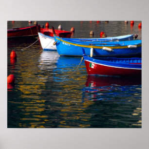 Europa, Italien, Cinque Terre, Boote in Vernazza Poster