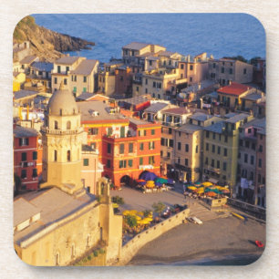 Europa, Italien, Cinque Terre. Dorf Vernazza Getränkeuntersetzer