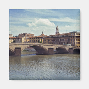 Europa, Italien, Florenz. Der Fluss Arno Magnet