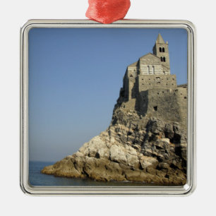 Europa, Italien, Portovenere auch Porto Venere. 3 Silbernes Ornament