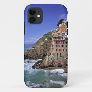 Europa, Italien, Riomaggiore. Riomaggiore ist geba iPhone 11 Hülle