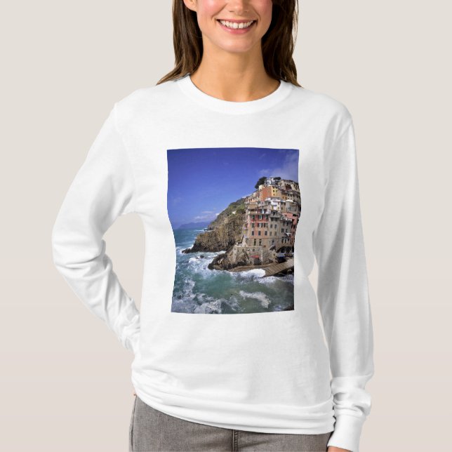 Europa, Italien, Riomaggiore. Riomaggiore T-Shirt (Vorderseite)