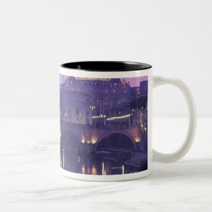 Europa, Italien, Rom. St. Peter und Ponte Sant Zweifarbige Tasse