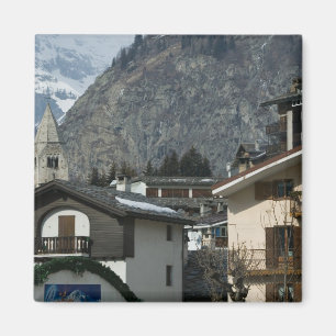 Europa, Italien, Valle d'Aosta, COURMAYEUR: Stadt Magnet