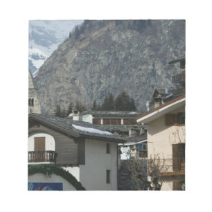 Europa, Italien, Valle d'Aosta, COURMAYEUR: Stadt Notizblock