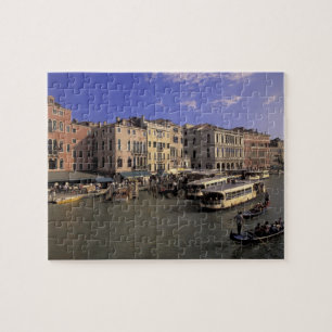 Europa, Italien, Venedig, Bootsverkehr bei Rialto Puzzle