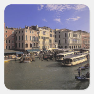 Europa, Italien, Venedig, Bootsverkehr bei Rialto Quadratischer Aufkleber