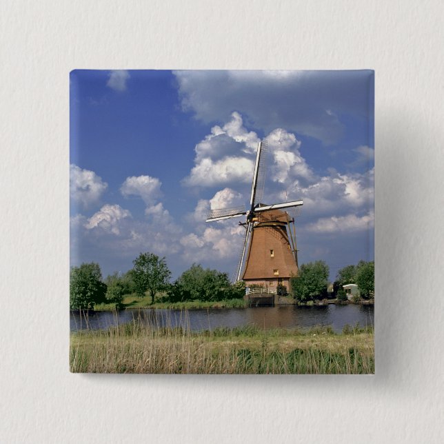 Europa, Niederlande, Kinerdijk. Eine Windmühle sit Button (Vorderseite)