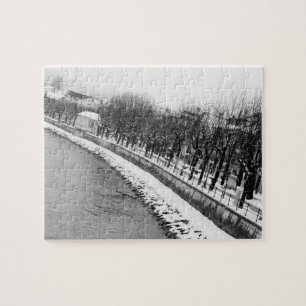 Europa, Österreich, Salzburg. Das Ufer des Flusses Puzzle
