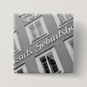 Europa, Österreich, Salzburg. Mozarts Geburtshaus Button
