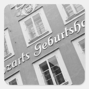 Europa, Österreich, Salzburg. Mozarts Geburtshaus Quadratischer Aufkleber