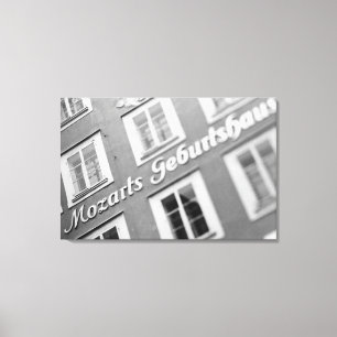 Europa, Österreich, Salzburg. Mozarts Geburtsort  Leinwanddruck