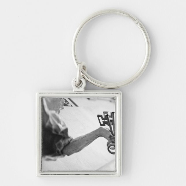 Europa, Österreich, Salzburg. Statue mit Schlüssel Schlüsselanhänger (Vorne)