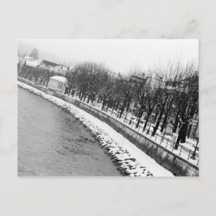 Europa, Österreich, Salzburg. Ufer des Flusses Postkarte