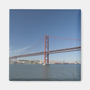 Europa, Portugal, Lissabon (auch Lisboa). Ponte Magnet