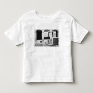 Europa, Schweiz, Bern. Kramgasse Gebäude Kleinkind T-shirt