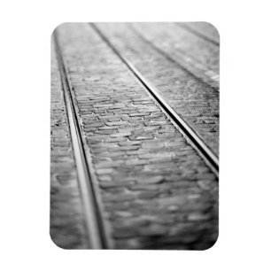 Europa, Schweiz, Bern. Straßenbahnschienen, 2 Magnet