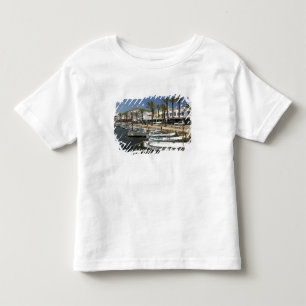 Europa, Spanien, Menorca (auch Menorca). Fischfang Kleinkind T-shirt