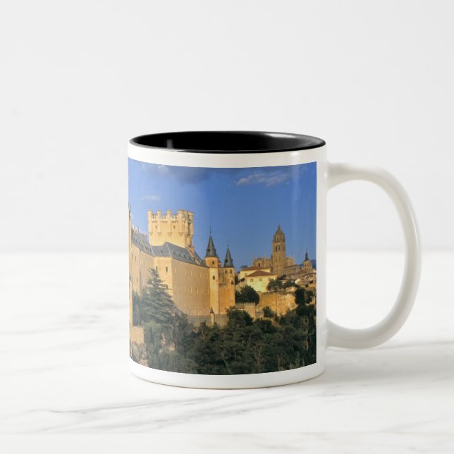 Europa, Spanien, Segovia. Der Alcazar, eine Welt Zweifarbige Tasse (Rechts)