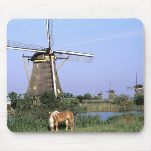Europe, Niederlande, Zuid Holland, Kinderdijk.2 Mousepad