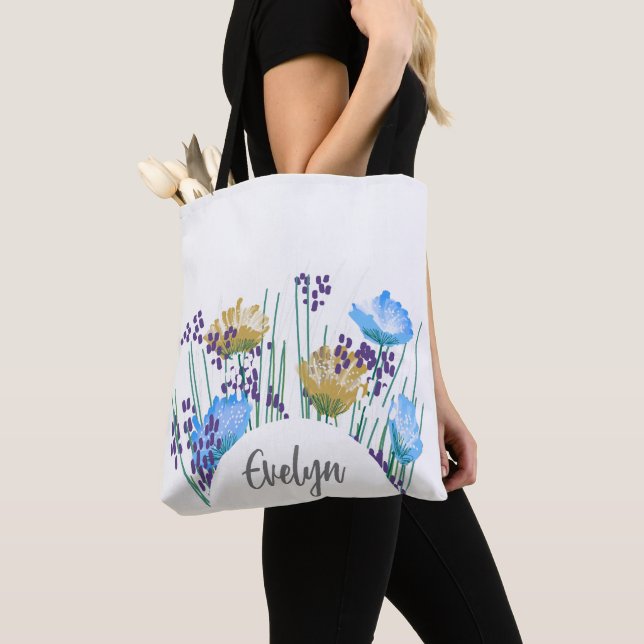 Evelyn Florales Monogramm (Von Nahem)