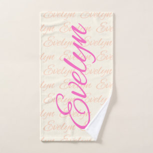 Evelyn Repetiernamenmuster Badhandtuch Set