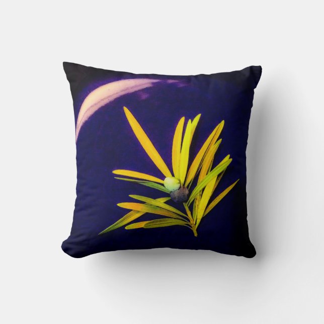 Evergreen auf Blue Throw Kissen (Vorderseite)