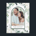 Evergreen & Cotton Blume Arch Foto Holiday Postkarte<br><div class="desc">Dieses Weihnachtsfest | Holiday Postcard mit handgemalten Wintergärten,  Blume aus Baumwolle und goldenen und Aquarelltexturen.</div>