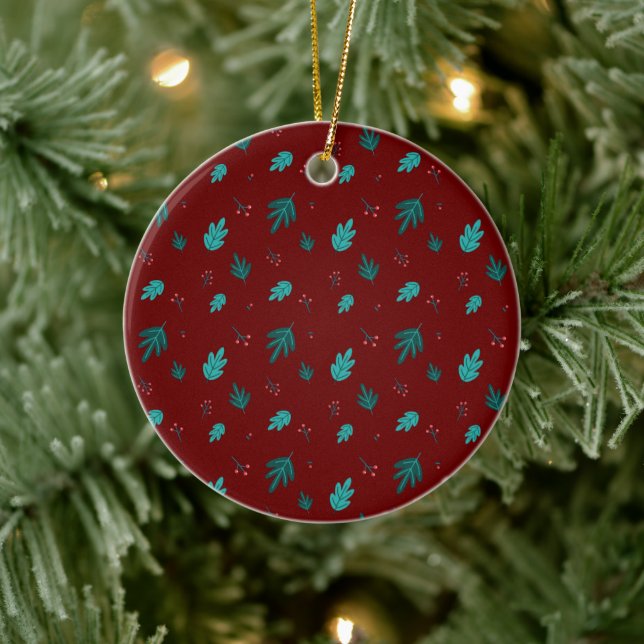Evergreen Tree Blätter & Red Holly Berries Keramik Ornament (Baum)
