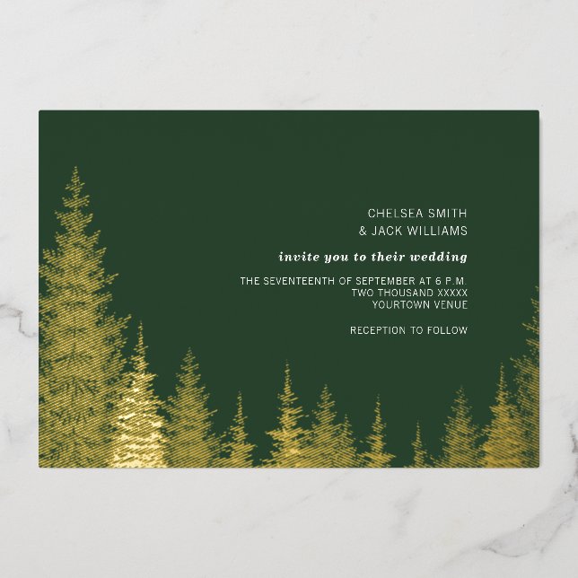 Evergreen Trees Golden Rustic Wedding Folieneinladung (Vorderseite)
