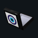 Evil Eye Symbol Juwelen Sake Geschenkboxen<br><div class="desc">Evil Eye Symbol Schmuck halten Sake Geschenkboxen. Entdecken Sie den Power des Blue Mati. Griechisch / Türkei Symbol für Schutz und Glück.</div>